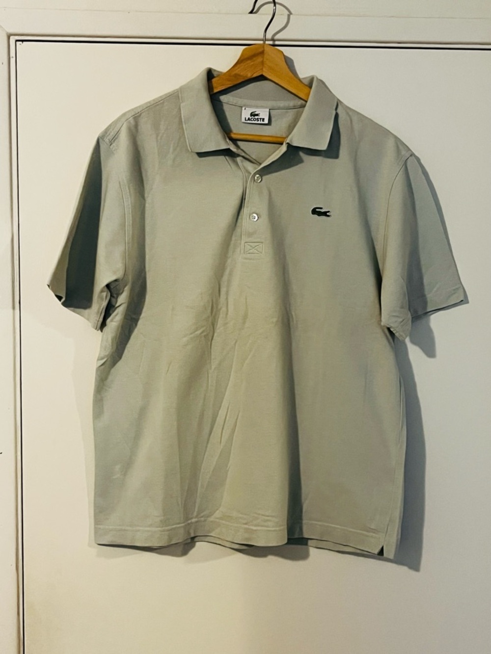 Lacoste Men's Sage Green Polo Shirt with Embroidered Crocodile, Size 4 (Medium)